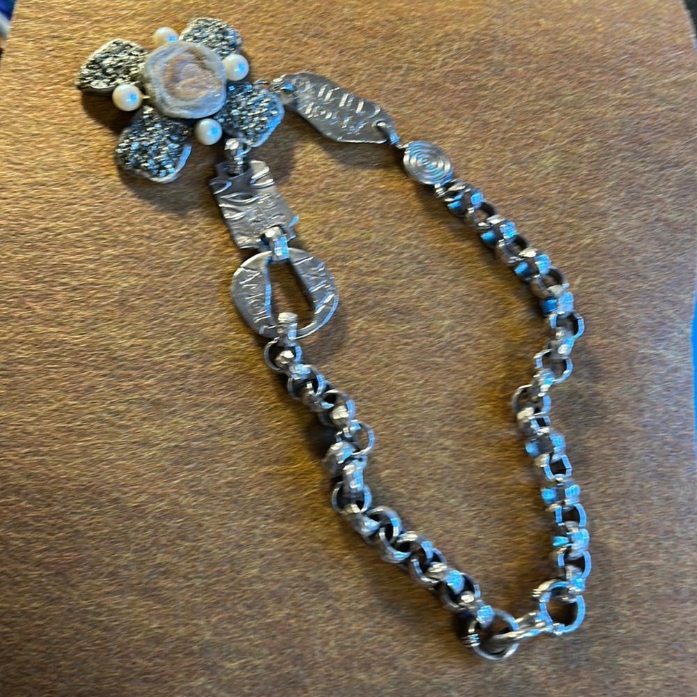 Yosca necklace